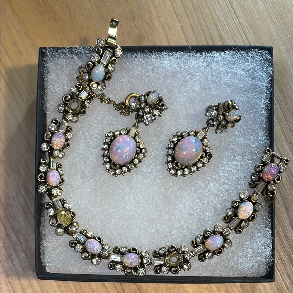 Hollycraft fire opal Jewelry Set 1950